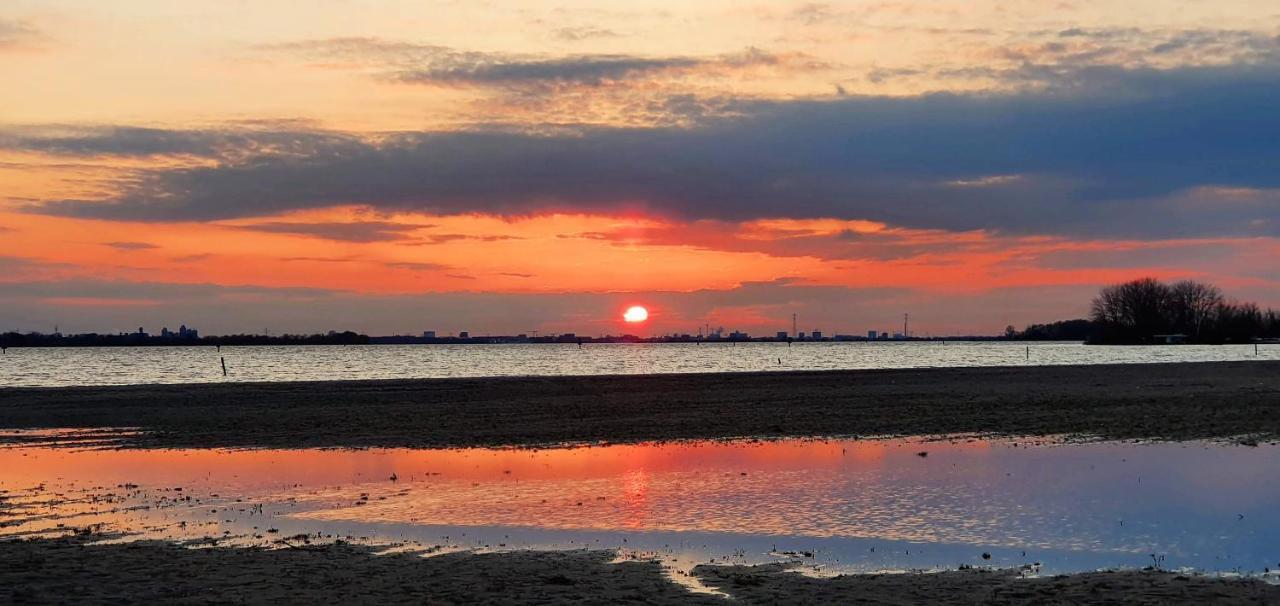 Inntermezzo Almere Kültér fotó